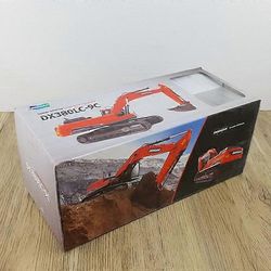 Diecast 1:50 mittakaava Doosan DX380 LC-9C kaivinkoneen seosrakennuskoneiden mallikokoelman matkamuistokoristeiden näyttö a