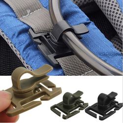 2 stk Drikke Tube Clip Drejelig Hydrering Blære Drinking Tube Trap Slange Webbing Clip Sort