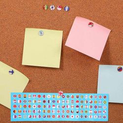 Nastat Kansallinen lippu Peukalo kiinnittää maan nastat ilmoitustaululle, toimisto Kuten värissä näkyy