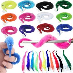 12/24kpl Twisty Worm Magic Toys Party suosii sumeaa matoa merkkijonolla Joulu Halloween -velho Uusia outoja temppuleluja lapsille 12 pcs