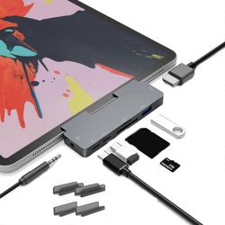 IPad Pro 7-in-1 HDMI 4K + 3.5 mm Audio + SD/TF+ 1 USB 3.0 + USB-C/Type-C + PD USB-C -telakointiasema