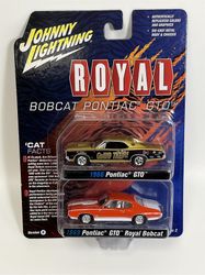 1966 Pontiac GTO ja 1969 Pontiac GTO Royal Bobcat 1:64 Johnny Lightning JLPK013B