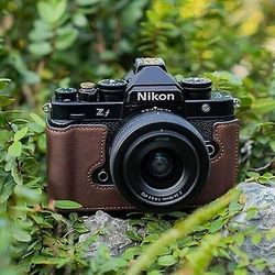 Begleri Nytt håndarbeid Fotokamera Lær Cowhide Bag Body Box Case For Nikon Zf beskyttelsesdeksel Ermeboks Base tilbehør Sjokolade