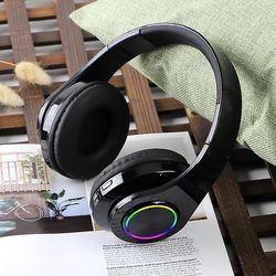 Fantastiske Bluetooth-kompatible hovedtelefoner Bærbare genopladelige trådløse foldbare stereoheadset Lang levetid for musik