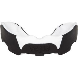 Venum Predator hammassuoja jossa asia - musta/valkoinen
