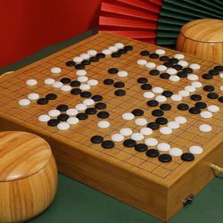Suuri ylellinen Weiqi-sarja Puinen lauta Aikuisten shakki Go -peli Luovuus Perhepelit Lasten lahjat Keltainen China