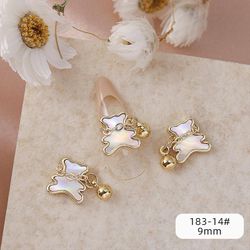 Bear Zircon Ornament Natural Shell Chain Heart Bevægelige Bear Nail Dekoration Materiale 18314