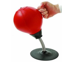 Le Contente Desktop Punching Bag Stress Buster Ball Stress Relief Leker Med Pumpe For Kontor Hjem Rød