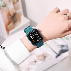 Digital Smart Sport Watch Kvinner klokker Digital Led Elektronisk armbåndsur Fitness armbåndsur Menn grønn