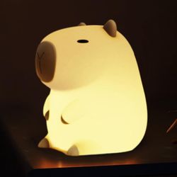 Hoh Capybara nattlys for barnehage, bærbar usb oppladbare 3d dyr lamper, søt tegneserie berøringskontroll silikon nattbordslampe Khaki