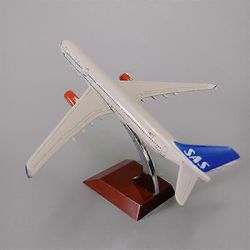 Metallinen SAS A330 Airbus 330 -pienoismalli - pituus 16 cm