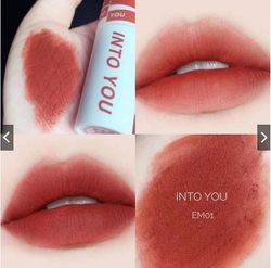 Suren Into You Heroine Series Matte Lip Mud Lipstick Em01