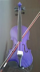 Huizhiwentong Akustisk violin fuld 1/8 ahorngran med kassebue rosin lilla farve 1/2