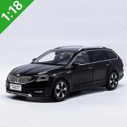 1:18 Skoda OCTAVIA COMBI YETI KAROQ KODIAQ Superb Alloy Diecast -auton malli alkuperäinen laatikko OCTAVIA COMBI ruskea