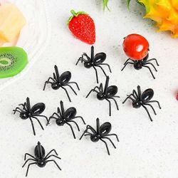 12kpl muurahaisia, hammastikkuja, ruokaa, hedelmäpoimintoja, koristelua, muurahaisen muotohaarukoita, välipalakakkua, jälkiruokapalvelua kotijuhlii...