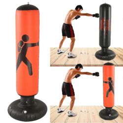 Raskas vapaasti seisova nyrkkeily boolilaukku potkutaideharjoittelu Sisäurheilunpunainen