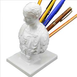 Julius Caesar Ides maaliskuun kynästä / lyijykynäpidikkeestä veistos työpöydän järjestäjä-yuyu