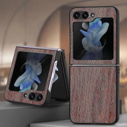 Z Flip 5 -kotelo-erittäin ohut puun syyn iskunkestävä pudotuksenkestävä kotelo Samsung Galaxy Z Flip 5 -JA: lle Punaruskea