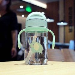 Børn Tegneserie Dyreskole Drikkevand Halmflaske Halm Sippy Cup (grøn)