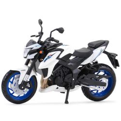 1:18 Staattiset painevaletut ajoneuvot, keräilyesineet, harrastusmoottoripyörämallilelut Suzukille GSXS750 ABS:lle