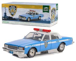 Green Light NYPD Chevrolet Caprice 1990 Artesaanikokoelma 1:18 Scale Greenlight 19106