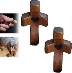 Risti sydämeni -rohkaisulahja, kädessä pidettävä puinen risti, risti sydämeni -emotionaalisen tuen lahja, lievittää ahdistusta, lohdutusristi puris...