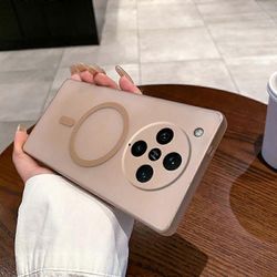 Oppo Find X8 Pro 5G -magneettikotelolle, joka on yhteensopiva MagSafe Frosted PC -puhelimen kuoren kanssa kameran linssillä Monivärinen Desert Gold