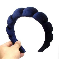 Mukava kylpylähiuspanta meikkiin ja ihonhoitoon sininen