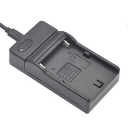 USB-akkulaturi Sony NP-F550 / F570 / F750 / F970 / F770 / F960 / F330 -toimintakameralle Musta