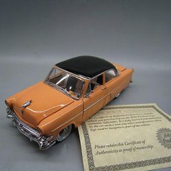 1/32 Alloy 1954 Customline Classic Model Toy Car Simulation Collection Vintage Toys -ajoneuvo alkuperäisellä laatikolla
