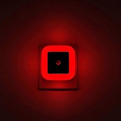 [4 kpl pakkaus] Punainen yövalo, plug-in-led-seinävalaisin hämärästä aamunkoittoon -anturilla, automaattinen päälle / pois päältä - upeat yhteensop...