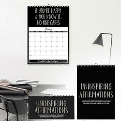 Vuoden 2025 inspiroimaton vahvistuskalenteri, vuoden 2025 motivaation vastainen kalenteri, jossa positiiviset tunnelmat kuolevat, hauska demotivoiv...