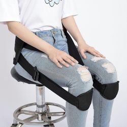 Oikea selkäasento istuen (suositellaan selkäkipuihin, tekee jokaisesta tuolista ergonomisen ristiselän tuen, säädettävät hihnat)