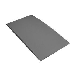 Roikkuva patjatuki patjan tukilevyn alla hotellin makuuhuoneen kotiin