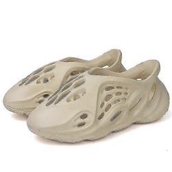 Trendikkäät ja mukavat vaahtomuoviliukumäet aikuisille lapsille - kevyet, nopeasti kuivuvat ja liukumattomat puukengät ulkoiluun! Khaki 34-35