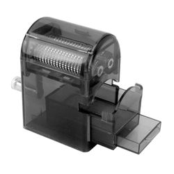 Kannettava tupakkaleikkuri integroidulla tallennustilalla, joka toimii käsikammella