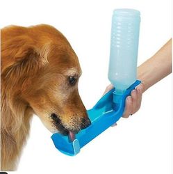 250ml Udendørs Bærbar Pet Hund Vandflaske Sammenklappelig Vand Tank Travel Bowl Feeder 500ML