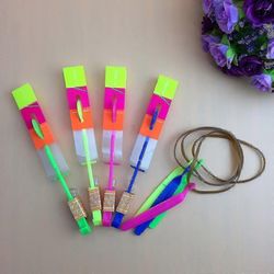 LED-nuoliraketti helikopteri lentävät lelut 48 kpl, joustava laukaisujuhla suosii lasten lahjasettiä valoilla