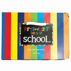 Koulun muistikirja valokuva-albumi Lapset Kouluvuodet Muistokirja Leikekirja esikoulusta 12. luokkaan Poikien kirja