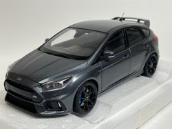 Ford Focus RS 2016 Stealth harmaa 1:18 Mittakaava Autoart 72954