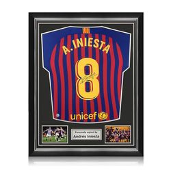 Exclusive Memorabilia Andres Iniesta signerte Barcelona 2018-19 fotballdrakt. Overlegen ramme