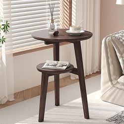 Massiivipuinen pyöreä sivupöytä kahdella avoimella hyllyllä - yöpöytä ja sohvapöytä makuuhuoneeseen, olohuoneeseen, työhuoneeseen, ruskea