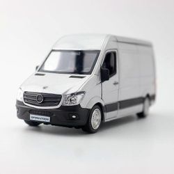 Huiyun 1:36 Sprinter MPV Alloy Truck Car Model Painevalettu metallinen kippibussi Hyötyauto Ajoneuvot Malli Simulation Collection Lasten lelulahja ...
