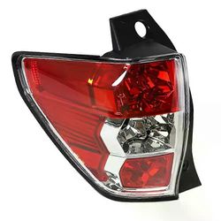 Korkealaatuinen vasen/oikea takavalo Subaru Forester 2009 2010 2011 2012 takavalon jarruvalo vasen-1 kpl 3000K