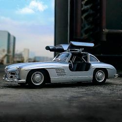 1:24 Mercedes- 300SL 220 230SL kevytmetalliautomalli Diecasts Leluajoneuvot Kerää auton lelu poika syntymäpäivälahjat 300SL hopea