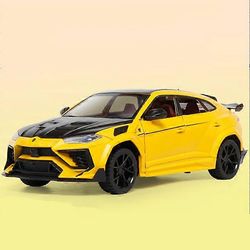 1:24 URUS SUV Alloy modifioitu urheiluautomalli painevalettu metalli maastoajoneuvomalli simulointi ääni ja valo lasten lelulahja Keltainen