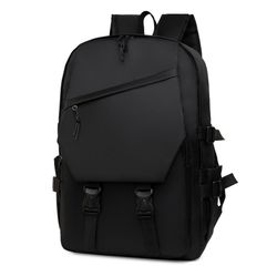 Tilava ja vedenpitävä reppu Black