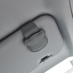 Solbrilleholder til bilens solskjerm