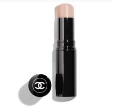 CHANEL ÁRBOL ESSENTIEL BALSAM VERSÁTIL PARA LA EXCEPCIÓN - ENSOLEILLE, 8 G