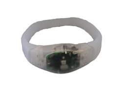 Glowster Bracelet LED blanc avec lumière rouge, parfait pour vos sorties nocturnes. Augmentez votre visibilité et votre sécurité tout en complétant votre style moderne. Il a l'air incroyable et se